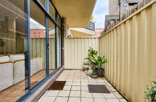 Footscray Apartment | Bright Eclectic Home Footscray VIC