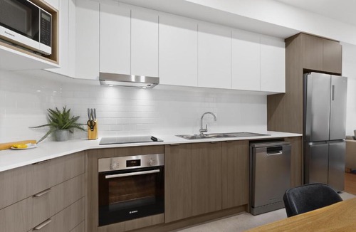 Cannington Apartment | Bright Newly 2 Bed Apartment with Balcony Views