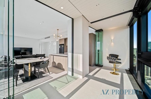 Perth Central Business District Apartment | Bright & Spacious 2BR in Prime CBD Location