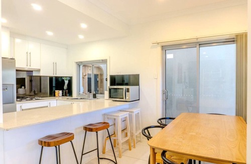 Brighton Villa | Brighton 3BR Townhouse |Sauna |Walk to Jetty,Train