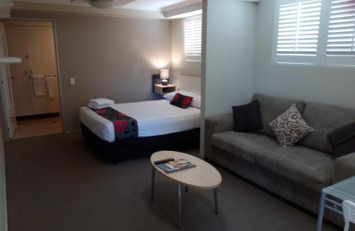 Annerley Apartment | Brisbane Street Studios