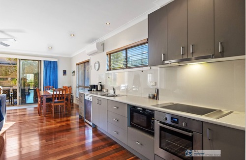 Cape Woolamai House | Broadwater Waves family home, short walk to beach