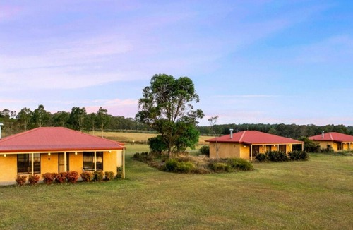 Rothbury Villa | Broken View Mountain Estate