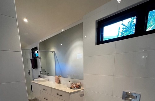 Cable Beach House | Broome Retreat, Cable Beach with pool