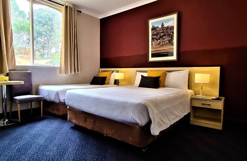 Brunswick North Hotel | Brunswick Tower Hotel