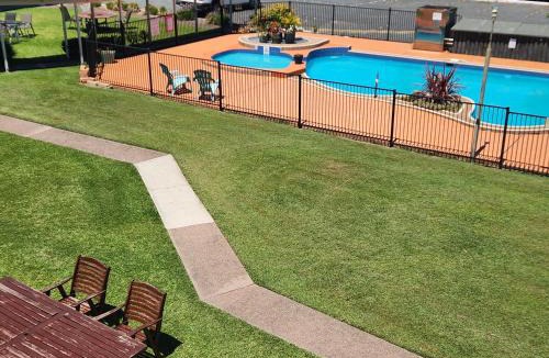 Gloucester Hotel | Bucketts Way Motel Gloucester