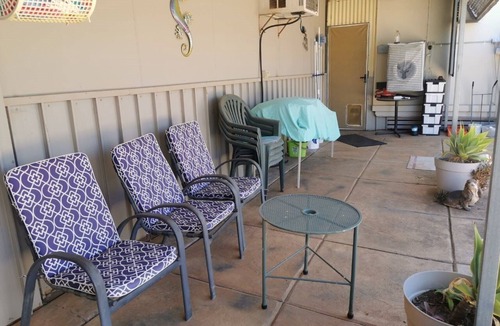 Kimba Ski Chalet | Budget Bed & Bath - sleeps 5 -6 people. Great budget accommodation for stop ove