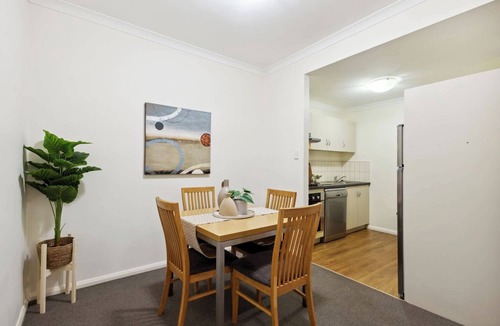 Northbridge Apartment | Budget-Friendly Perth 1BDR Apt