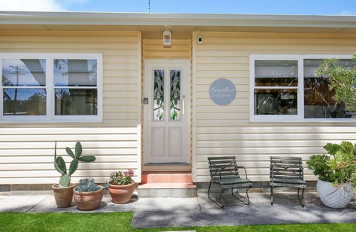 Callala Beach House | Bungalow 21 – 2 minute walk to the beach
