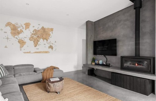 Abbey House | Burnished Bay - Coastal Luxe near Abbey Beach