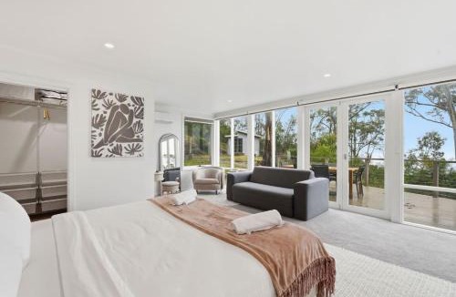 Tinderbox House | Bush Escape with Water Views