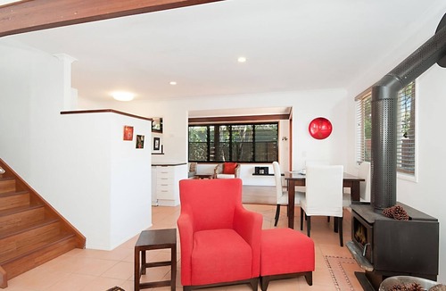Suffolk Park House | Byron Bay Accom - Alkira - 1/32 Alcorn St - Pet Friendly