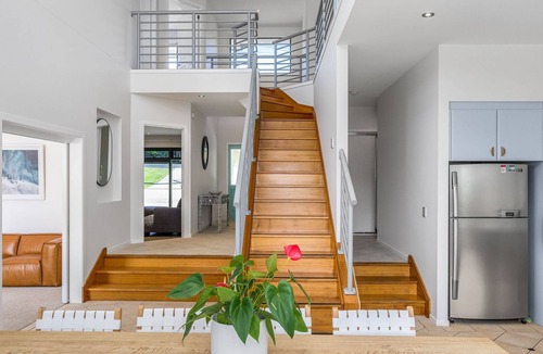 Byron Bay House | Byron Bay Accom - Sunset on Massinger - 60 Massinger Street - Pets on Request