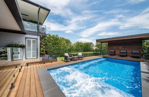 Mount Martha House | Byron by the Beach - Luxury Heated Pool and Views