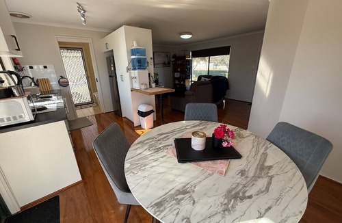 Melville House | C & C Al Mare - Short walk to the beach!