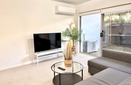 Gungahlin Apartment | C03-Edge2 Economical 2BR apart, near light rail