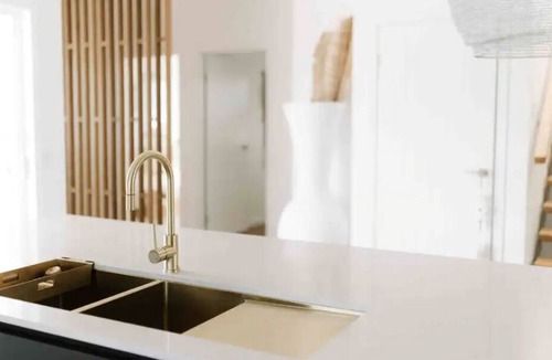 Bogangar House | ‘Caba Riad’ Beautiful Stylish House w/ pool & creek access