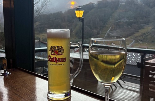 Thredbo Ski Chalet | cabin21 riverside - ski chalet accommodation in Thredbo village