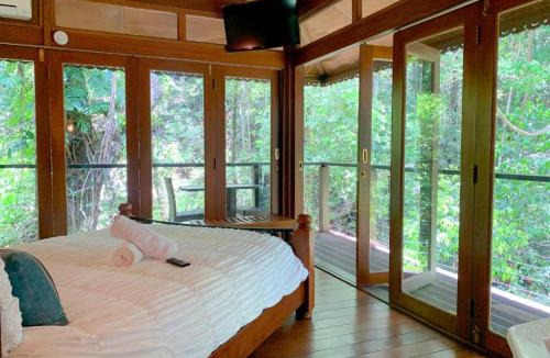 Bayview Heights Resort | Cairns Rainforest Retreat