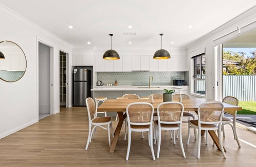 Callala Bay House | Callala Chill Jervis Bay - Short Walk to Creek