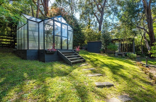 Mount Macedon Villa | Camellia Grove Retreat