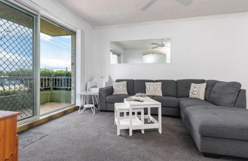 Forster Apartment | Camelot 01