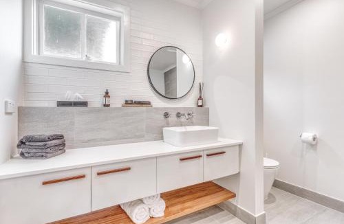 Ashbourne Hotel | Cammeray Waters
