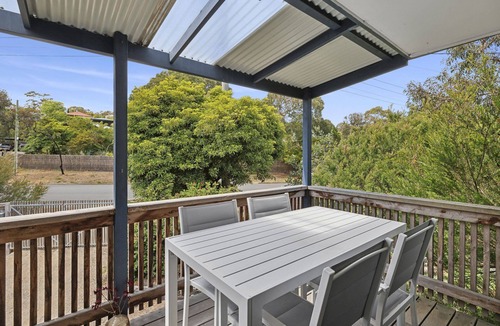Anglesea House | Camp Road Getaway