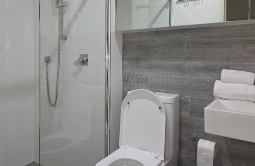 Camperdown Apartment | Camperdown one 07 Close to bus stop and SYD CBD