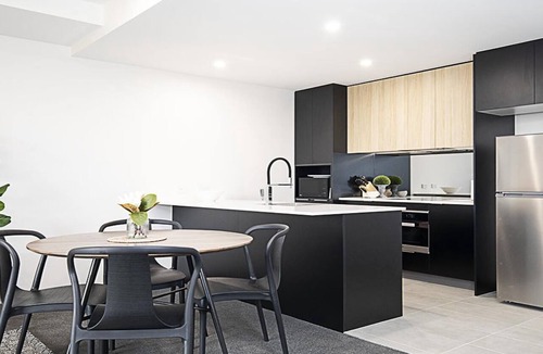 City East Apartment | Canberra Chic is a Luxurious One-bedroom apartment near Canberra's CBD