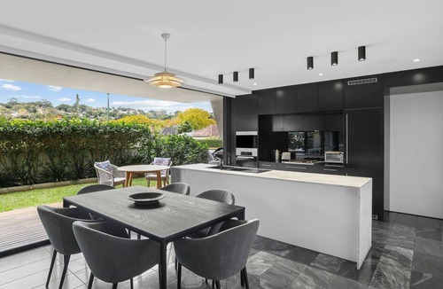 Double Bay Apartment | Canopy, Double Bay Hosted by L'Abode