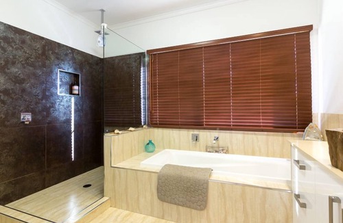 Hideaway Bay House | 'Cape Gloucester Retreat', beachfront seclusion!