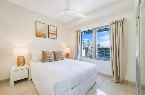 Darwin City Centre Apartment | Capital Panorama Central City Escape w Pool and Gym