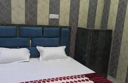 Mathura House | Captain Guest House
