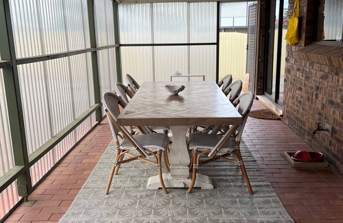Para Wurlie House | Captain's Quarters ~ Pet Friendly - Off Peak Special!