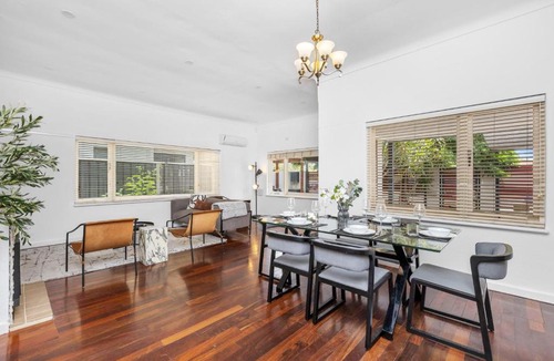 Carlisle House | Carlisle Comfort Spacious 3BR Home w BBQ & Wifi