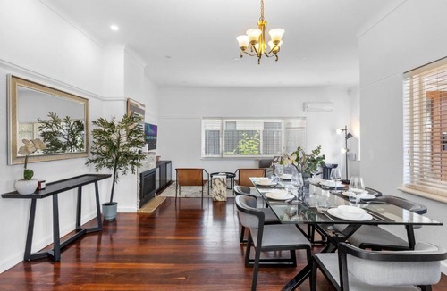Carlisle House | Carlisle Comfort Spacious 3BR Home w BBQ & Wifi