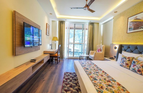 Burwa Hotel | Carom Hotel Manali