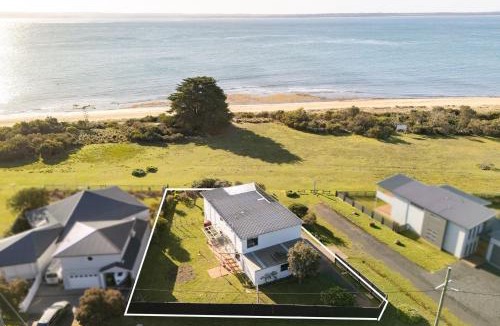 Ventnor House | Casa Blanca Ventnor Beach