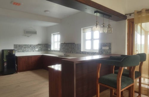 Ithalar Villa | Casa de Amor – Lakeside Escape with Hills, Privacy & Serenity