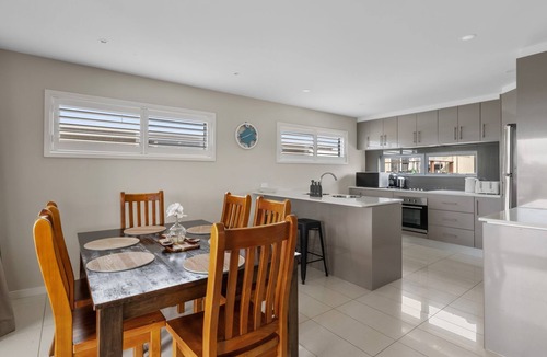 Surf Beach House | Casa del Mar Phillip Island Ocean Views