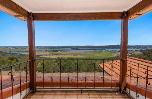 Ashby Heights House | Casa Del Rio