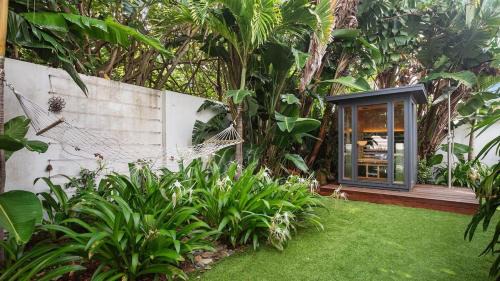 Kingscliff House | Casa Luxe- Infared Sauna and heated magnesium pool