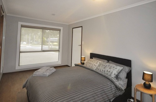 Bongaree Villa | Cascade Cottage