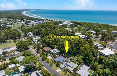 Rainbow Beach House | Castaway Cottage - Rainbow Beach
