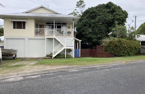 Iluka Apartment | Castaways, time to relax
