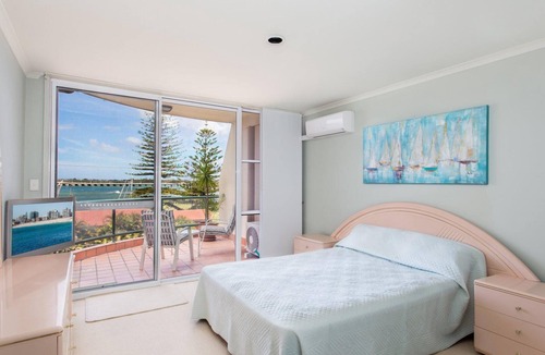 Tuncurry Apartment | Castillo Del Mar 10 - Overlooking the Lake