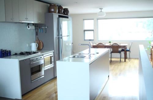 Launceston CBD Apartment | Cataract 7 - CBD 2 Br Free Parking