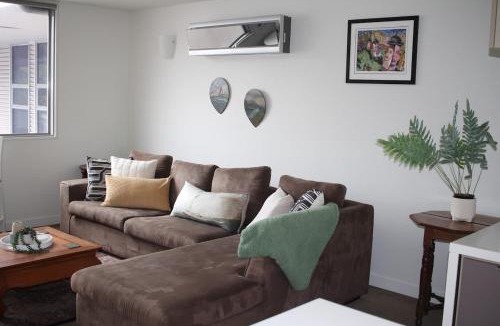 Launceston CBD Apartment | Cataract 7 - CBD 2 Br Free Parking