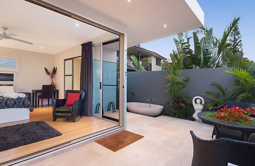 Byron Bay Villa | Cavvanbah | April Sun Villa - Construction Zone